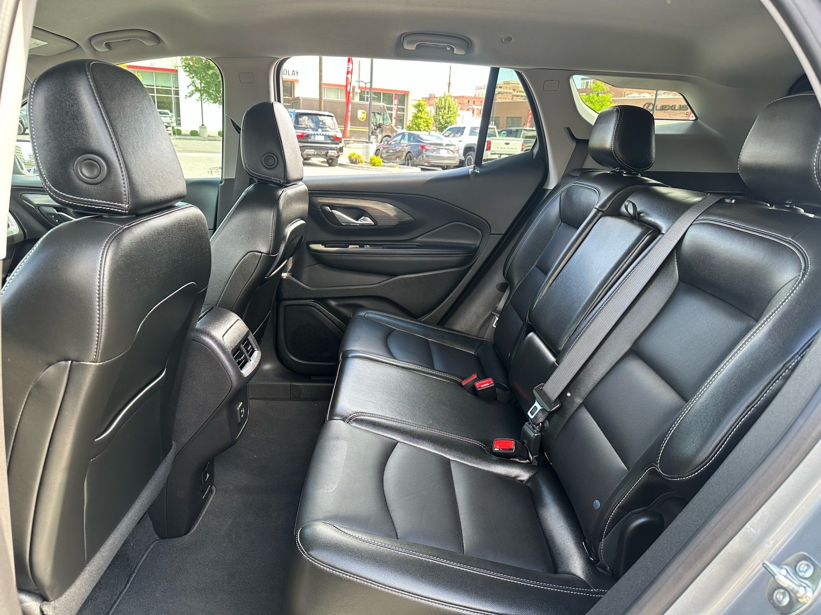 2024 GMC Terrain SLT - Photo 29