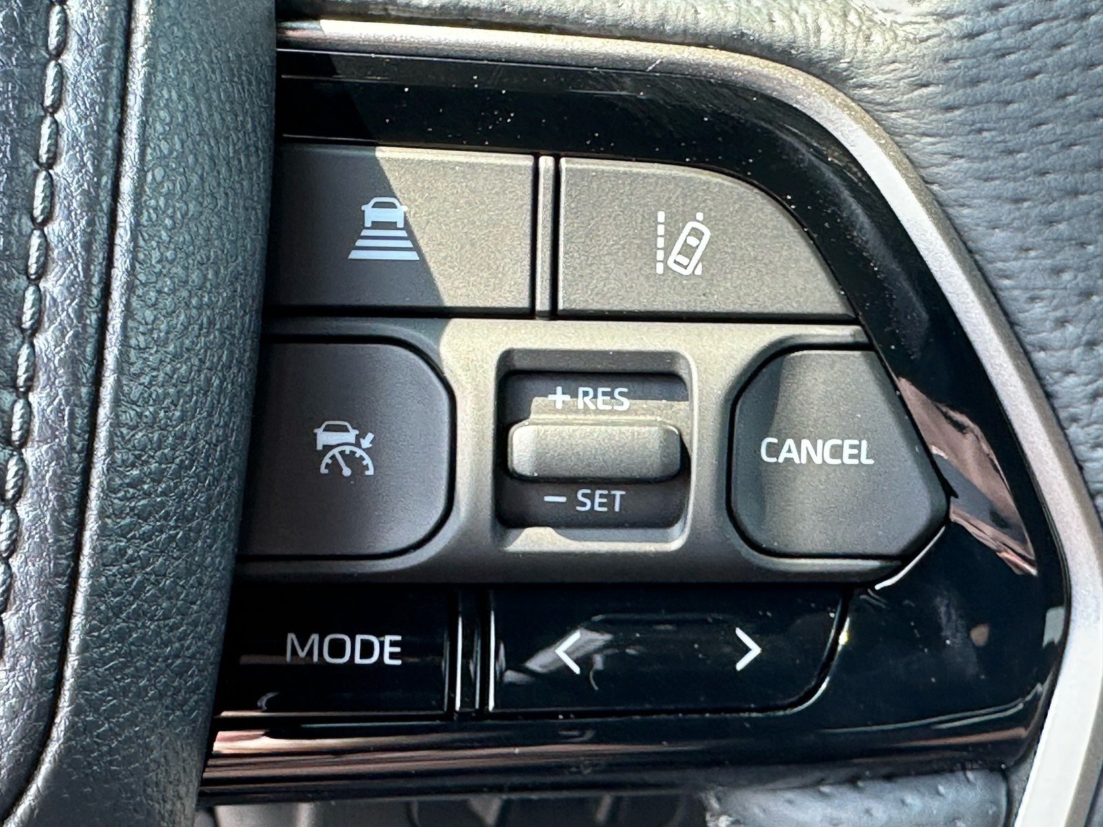 2026 Toyota Tundra Platinum - Photo 14