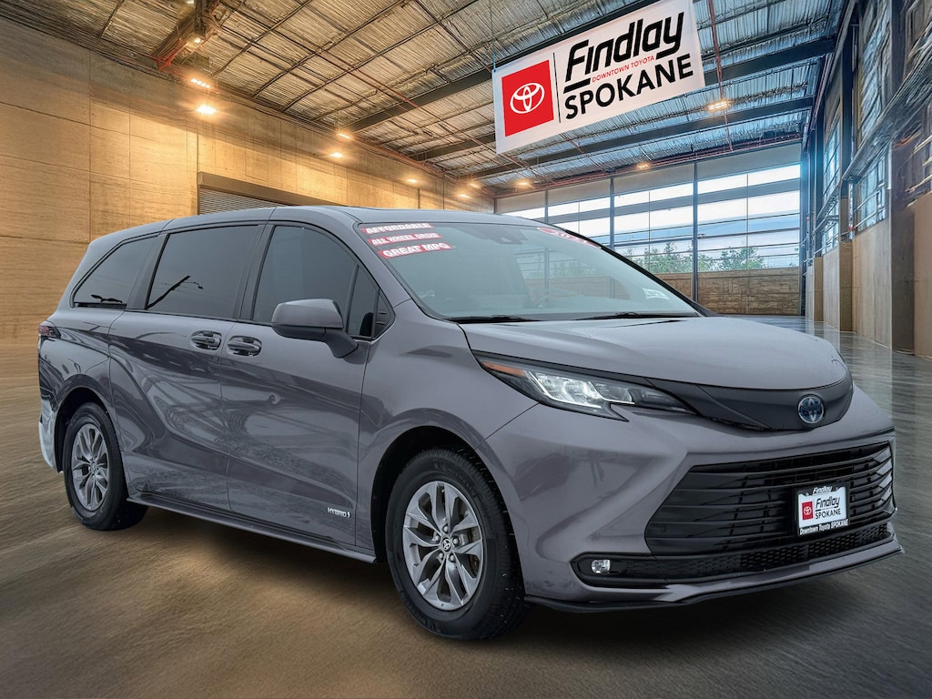Certified 2021 Toyota Sienna XLE 7 Passenger Van