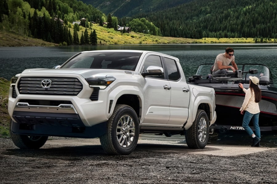 White%20Toyota%20Tacoma%20trailing%20a%20boat.jpg