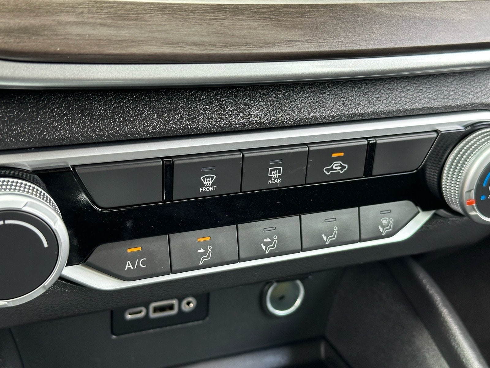 2025 Nissan Altima SV - Photo 17