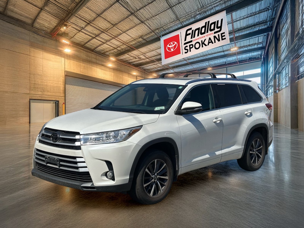 Certified 2017 Toyota Highlander SUV