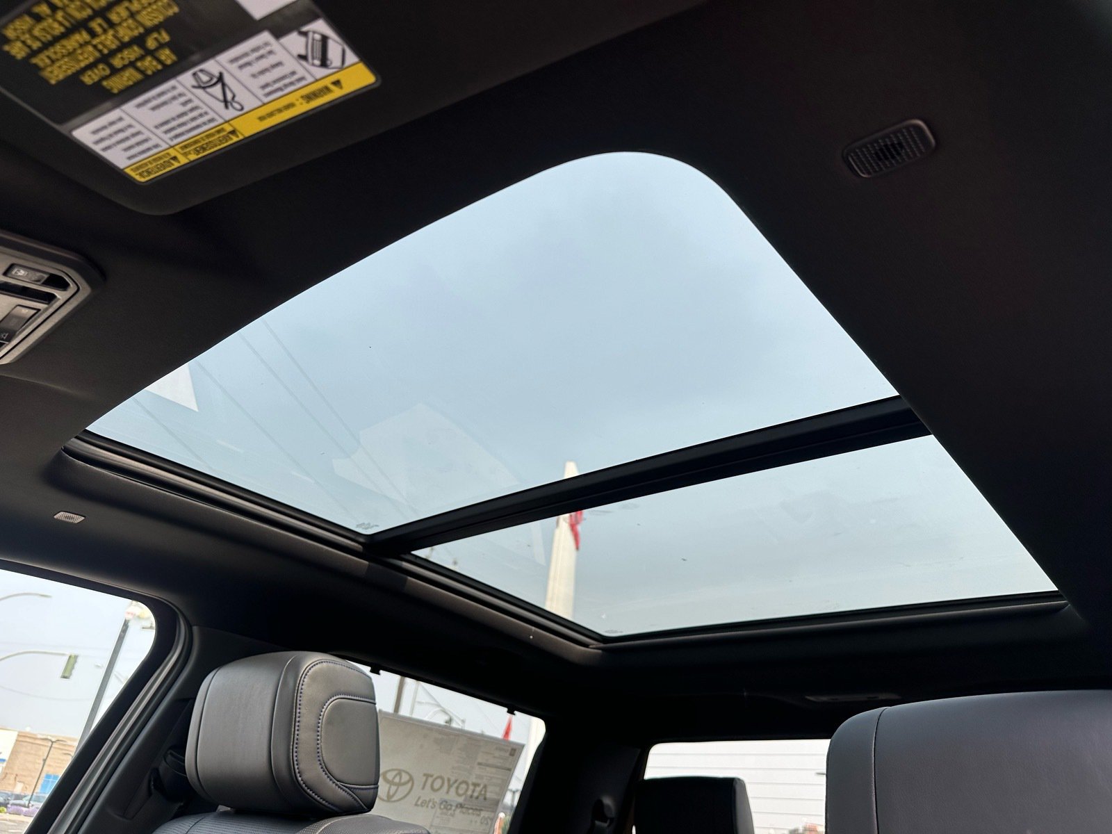 2026 Toyota Tundra Platinum - Photo 25