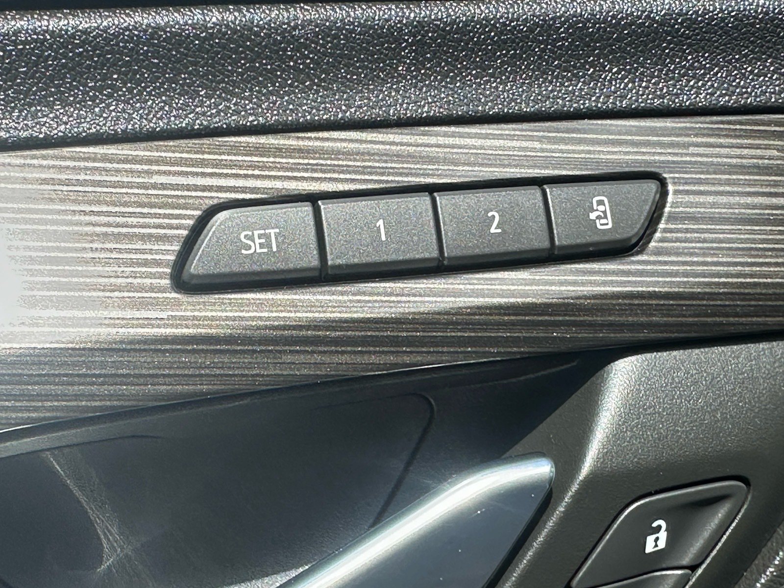 2024 GMC Terrain SLT - Photo 26