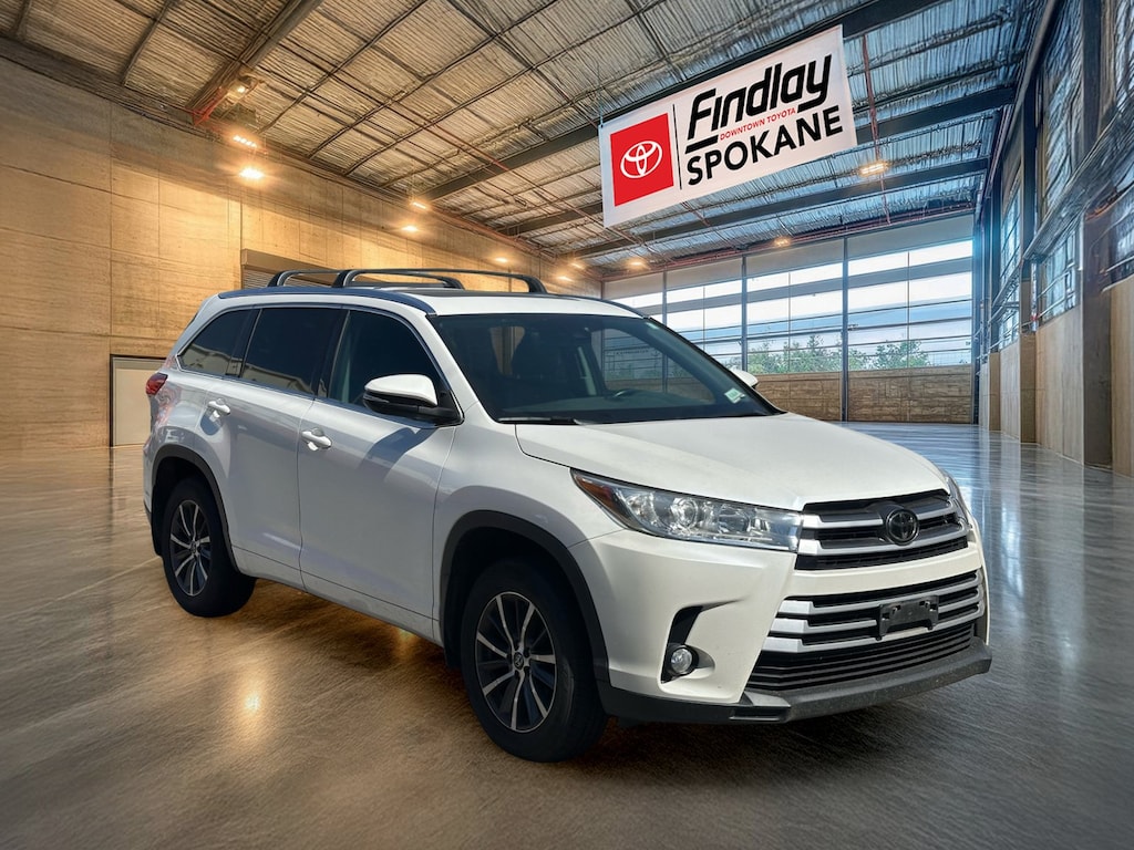 Certified 2017 Toyota Highlander SUV