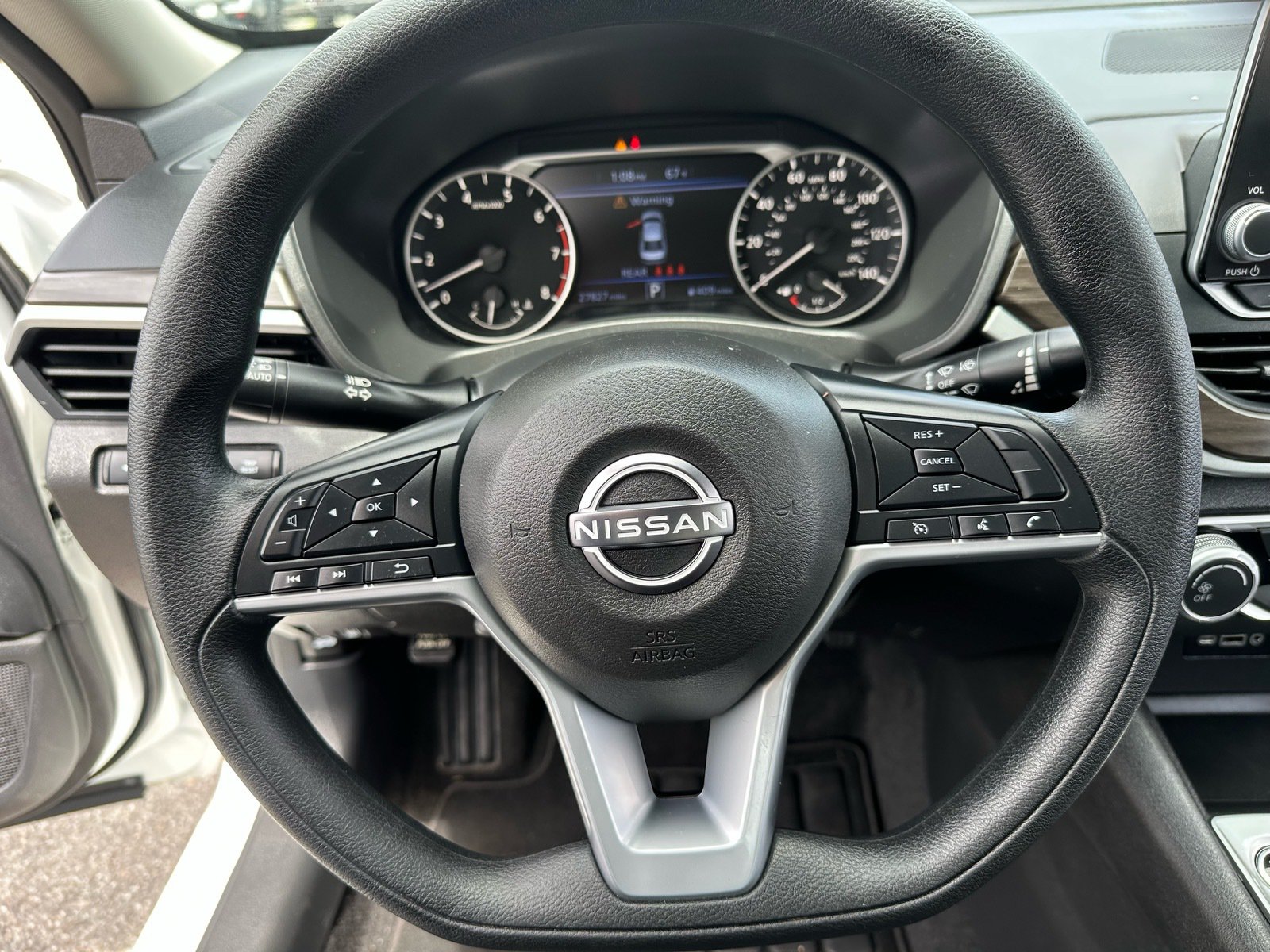 2025 Nissan Altima SV - Photo 12