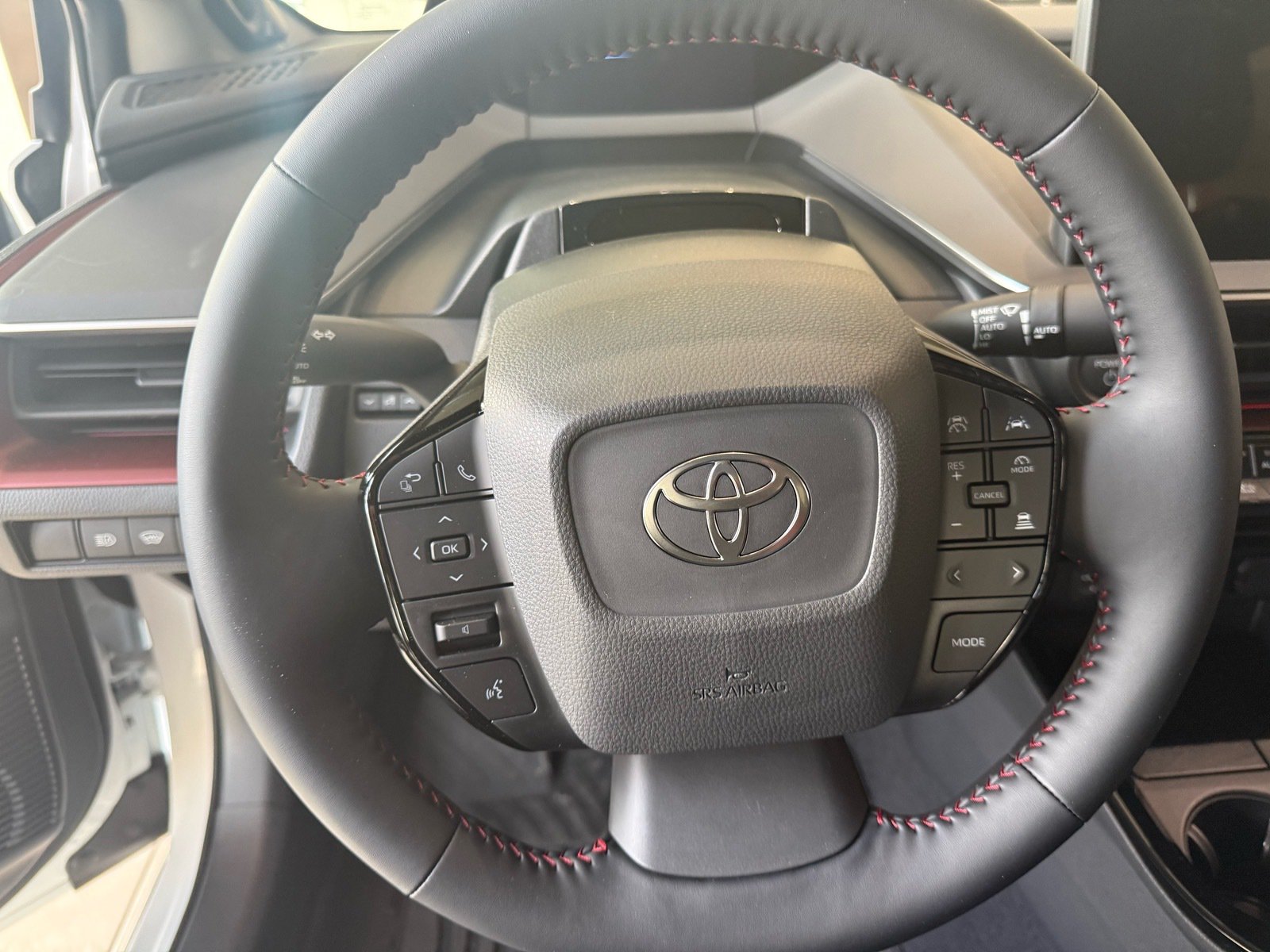 2027 Toyota Prius Plug-in Hybrid XSE Premium - Photo 8