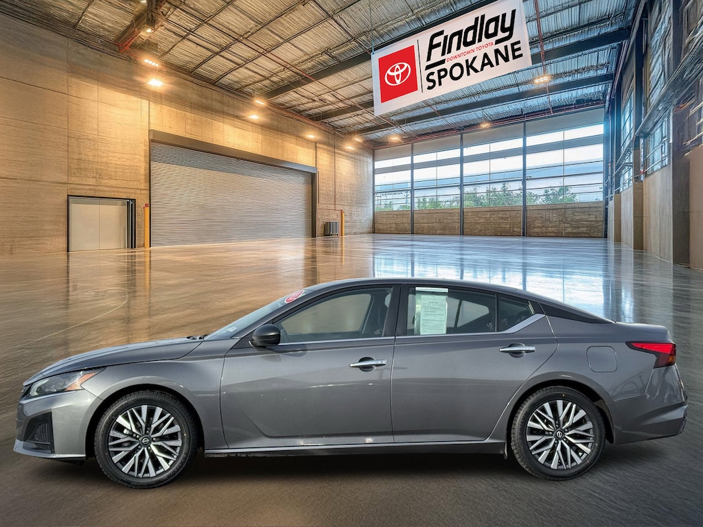 Used 2024 Nissan Altima 2.5 SV Sedan