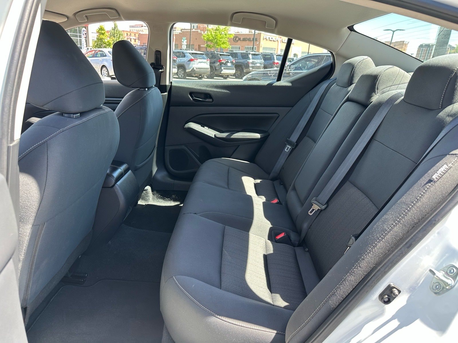 2025 Nissan Altima SV - Photo 25