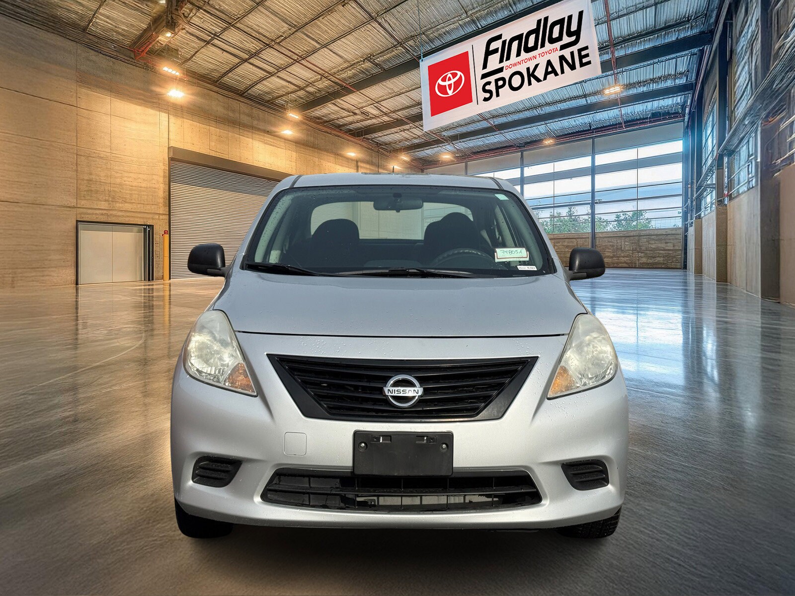 2014 Nissan Versa photo 2