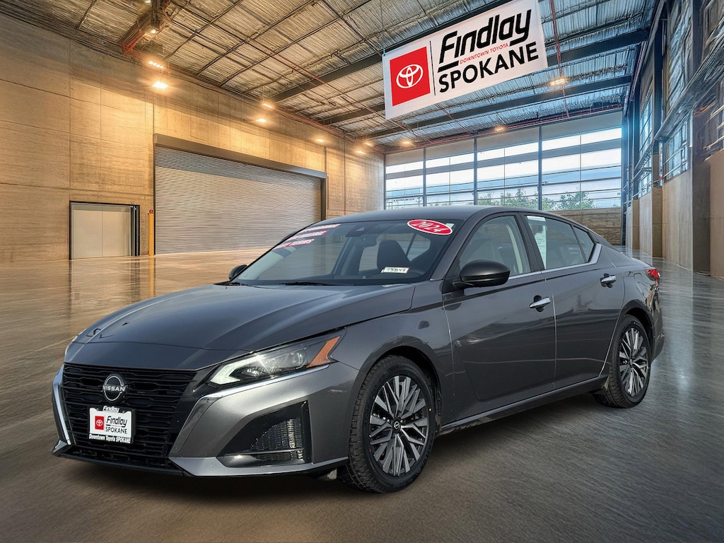 Used 2024 Nissan Altima 2.5 SV Sedan