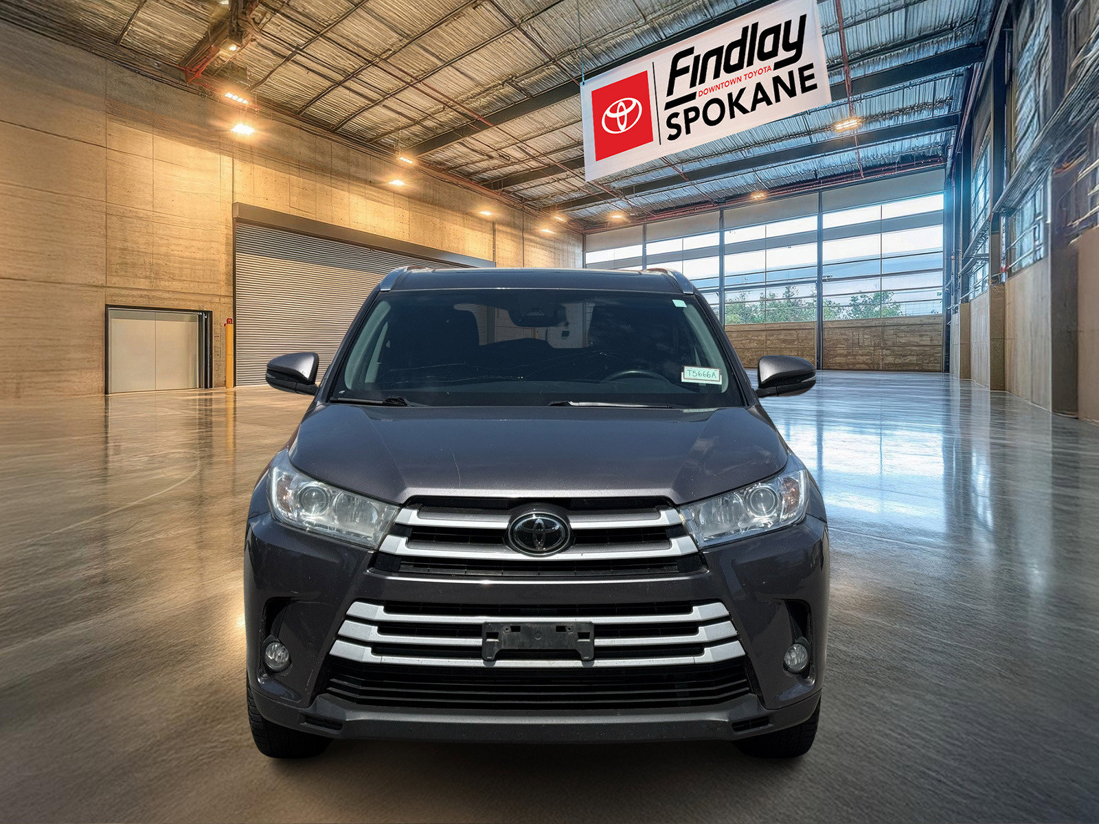 Used 2018 Toyota Highlander XLE with VIN 5TDJZRFH2JS830182 for sale in Spokane, WA