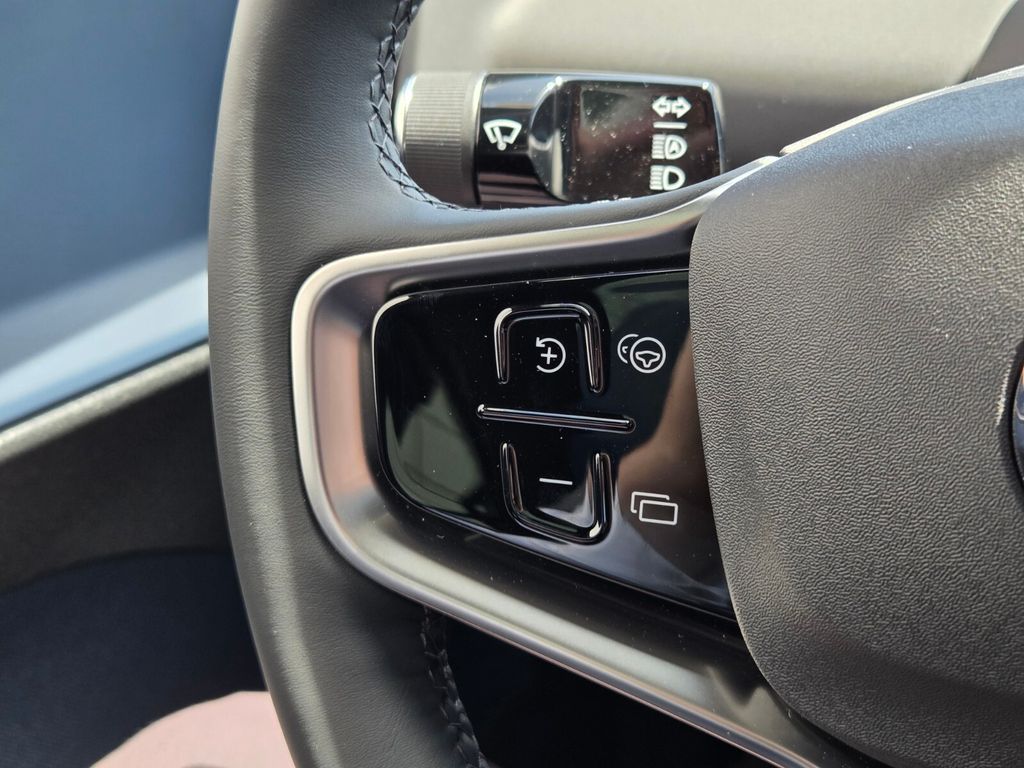 2026 Volvo EX30 Ultra - Photo 31