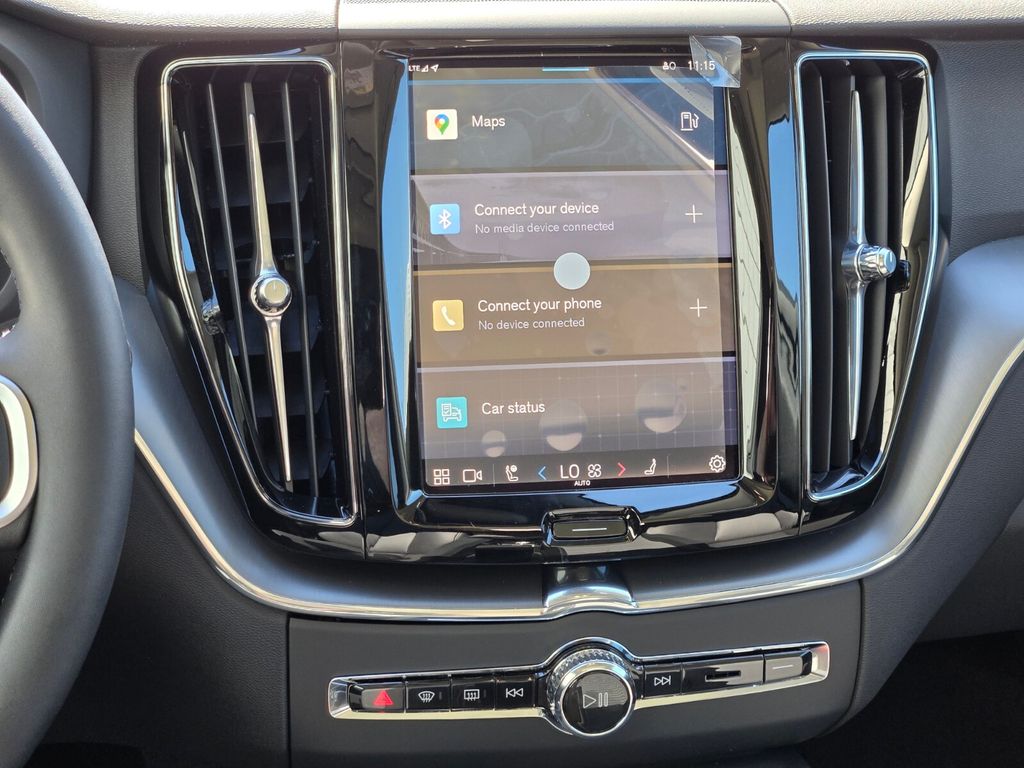 2025 Volvo XC60 Core - Photo 15