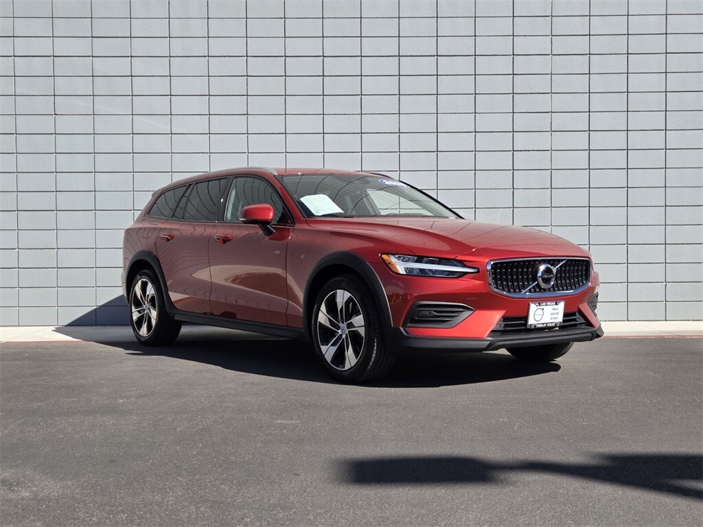 2020 Volvo V60 Cross Country T5 photo 3
