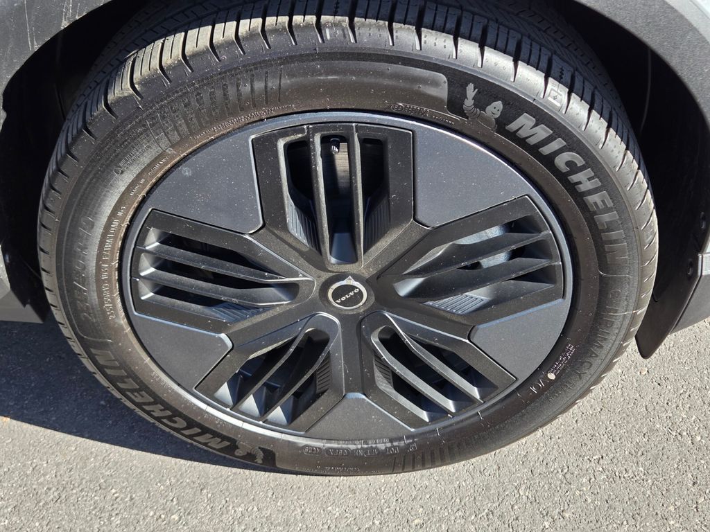 2026 Volvo EX30 Ultra - Photo 7