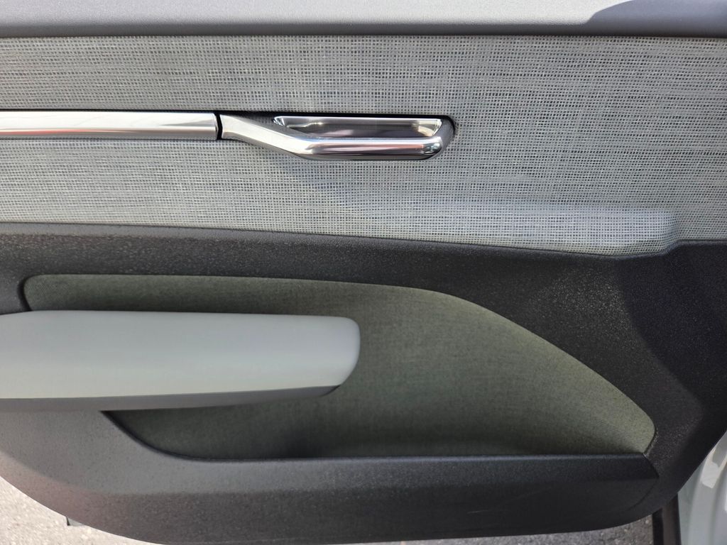 2026 Volvo EX30 Ultra - Photo 21