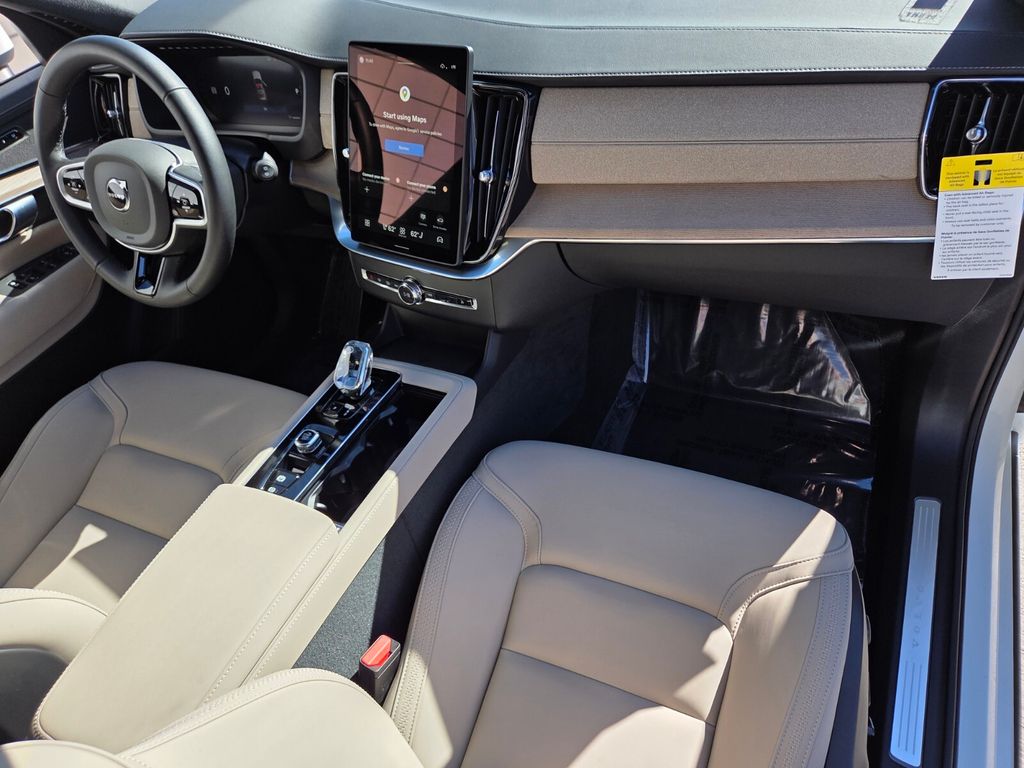2026 Volvo XC90 Core - Photo 21