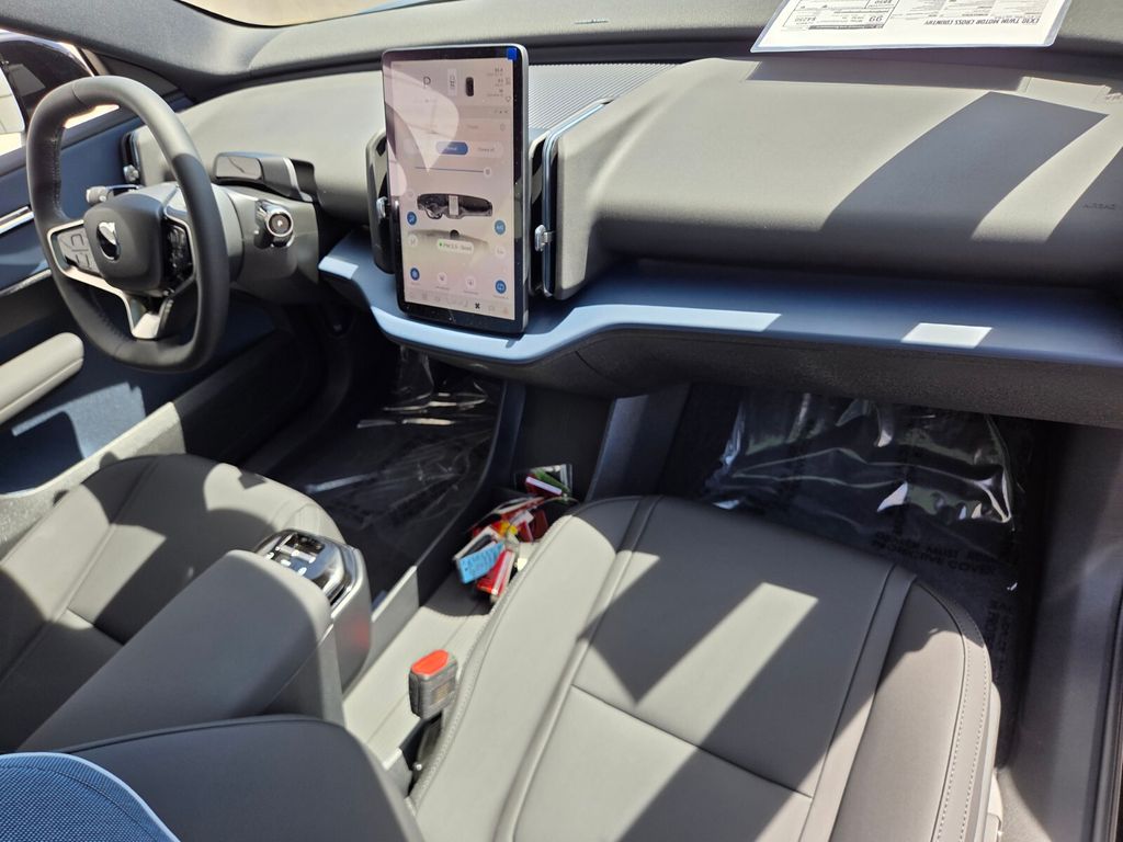 2026 Volvo EX30 Ultra - Photo 23