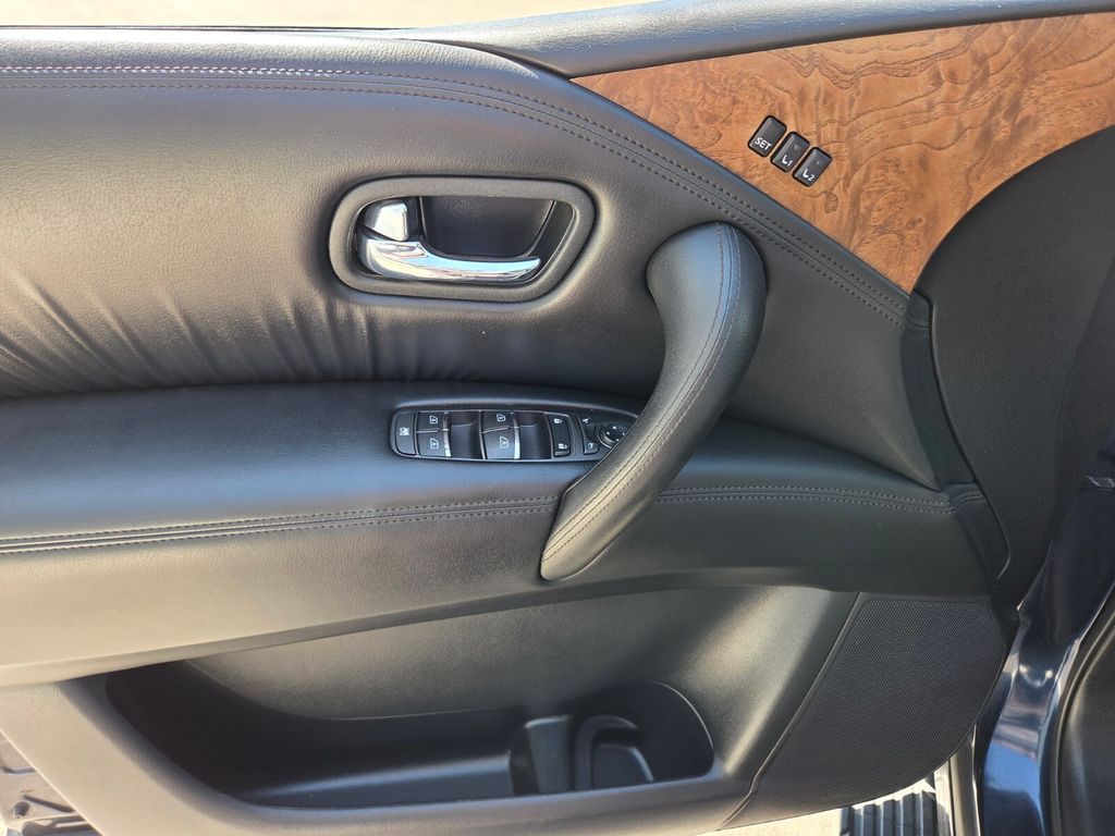 2022 Nissan Armada SL - Photo 24