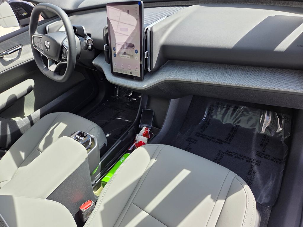 2026 Volvo EX30 Ultra - Photo 20