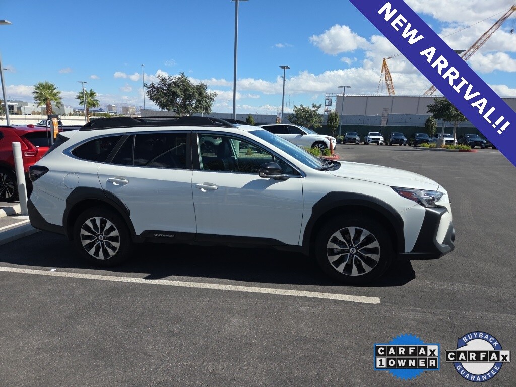 2023 Subaru Outback Limited photo 4