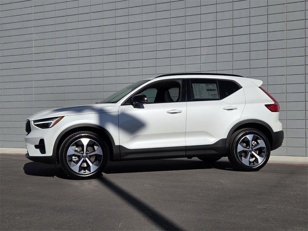 New 2026 Volvo XC40 B5 Plus SUV