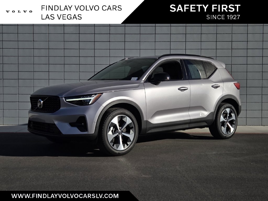 2026 Volvo XC40 Plus
