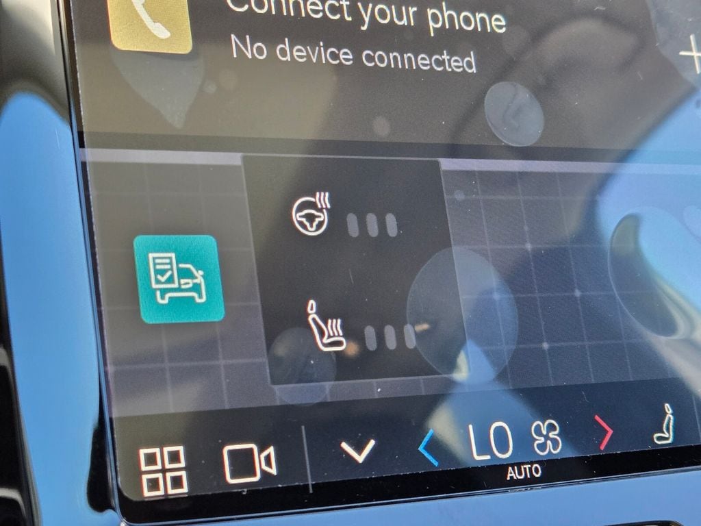 2025 Volvo XC60 Core - Photo 28