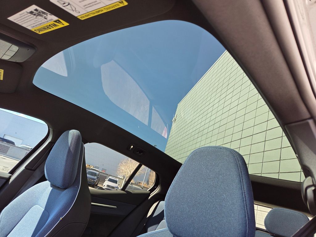 2026 Volvo EX30 Ultra - Photo 10