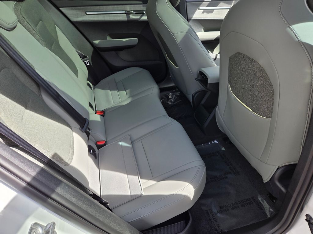 2026 Volvo EX30 Ultra - Photo 17