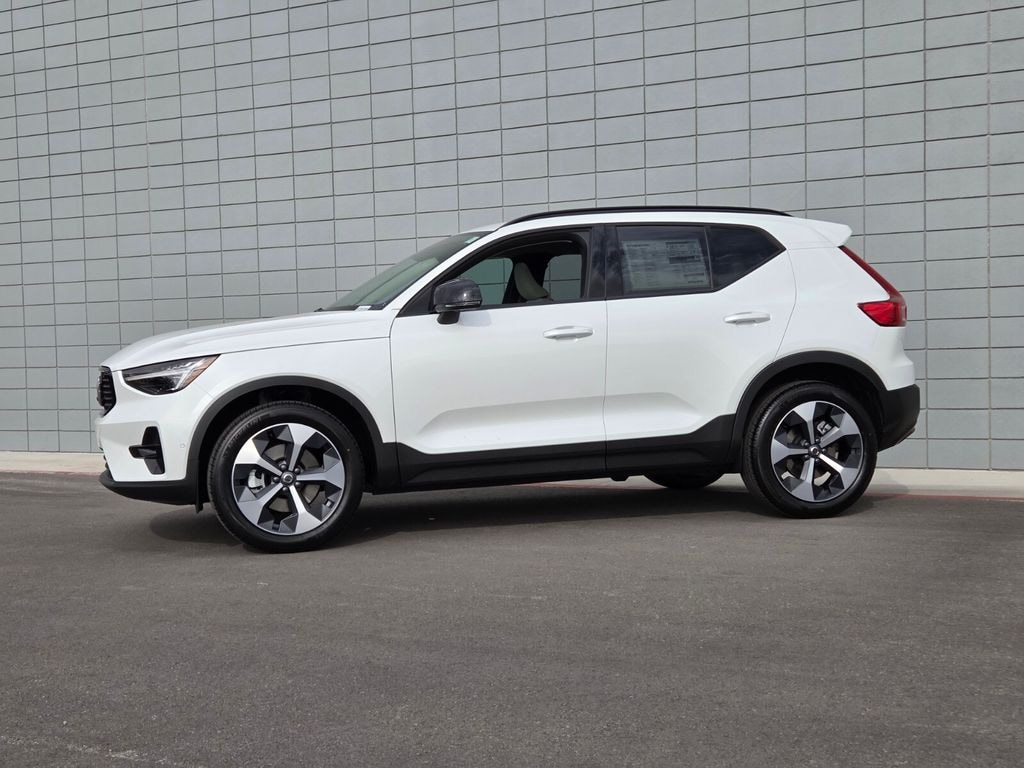 New 2026 Volvo XC40 B5 Plus SUV