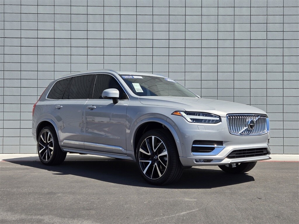 2025 Volvo XC90 Plus photo 3