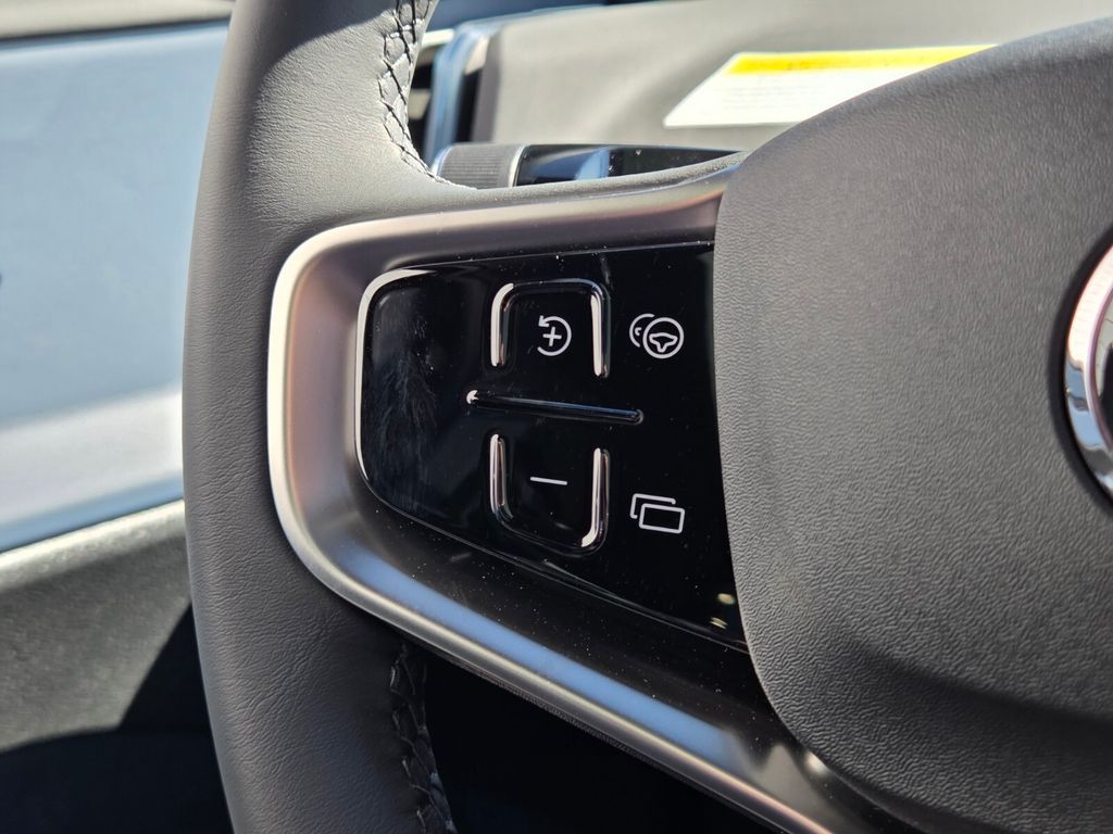 2026 Volvo EX30 Ultra - Photo 23