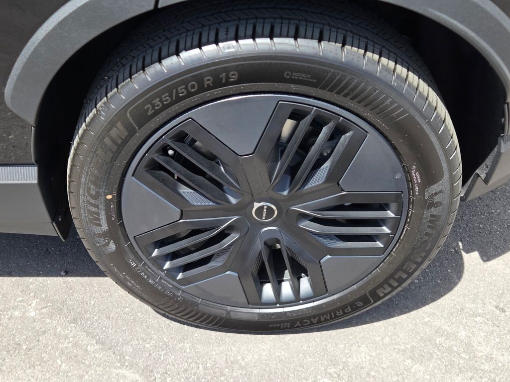 2026 Volvo EX30 Ultra - Photo 3