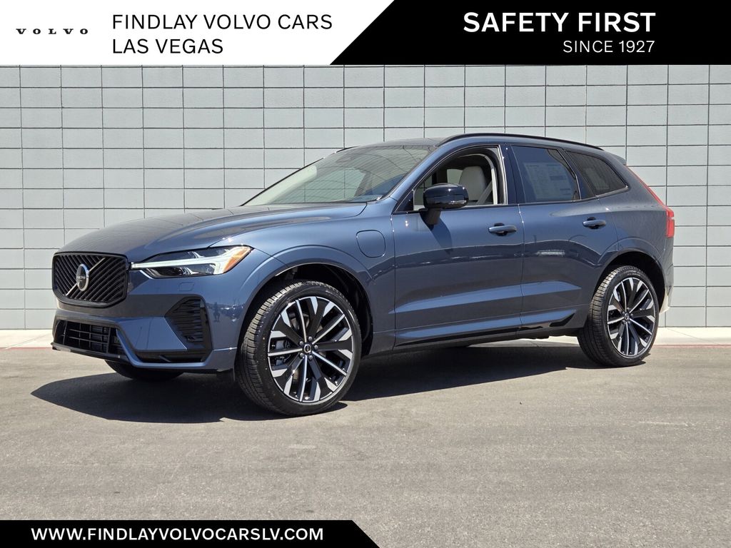 2026 Volvo XC60 T8 Ultra Dark AWD's photo