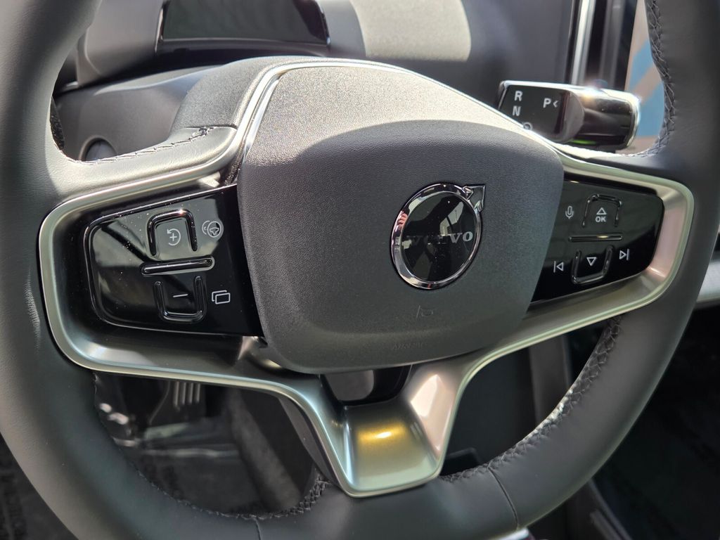 2026 Volvo EX30 Ultra - Photo 22