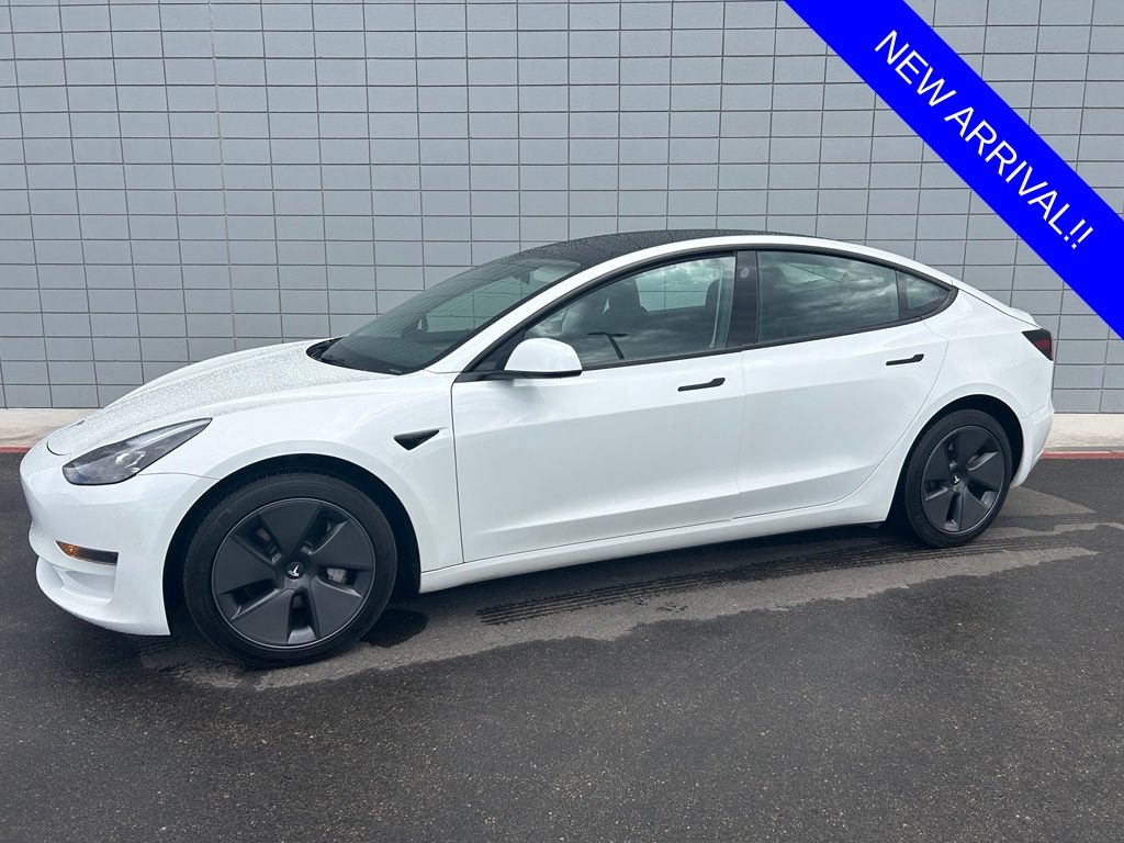 2023 Tesla Model 3 -'s photo