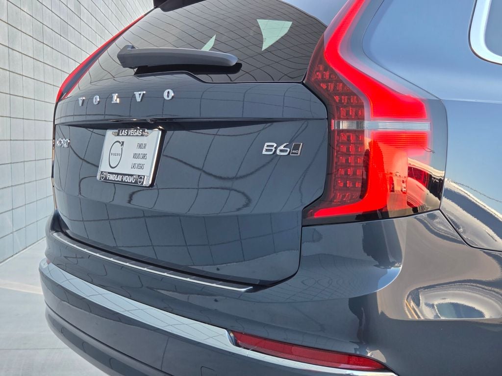 2026 Volvo XC90 Plus - Photo 11