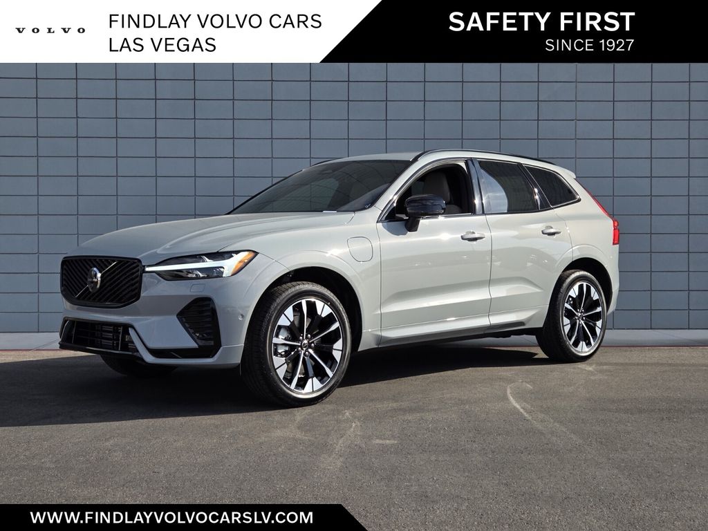 2026 Volvo XC60 plug-in hybrid SUV 