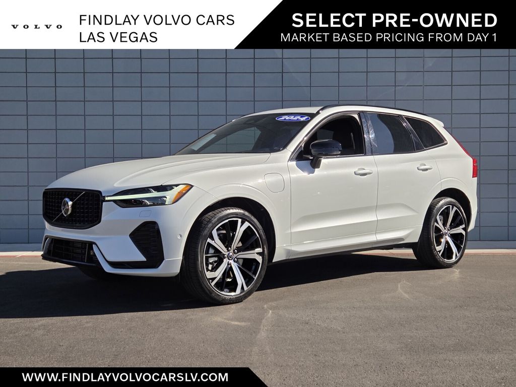 2024 Volvo XC60 plug-in hybrid SUV 