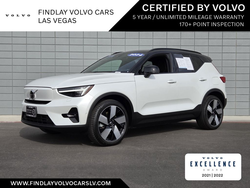 2024 Volvo XC40 Ultimate's photo