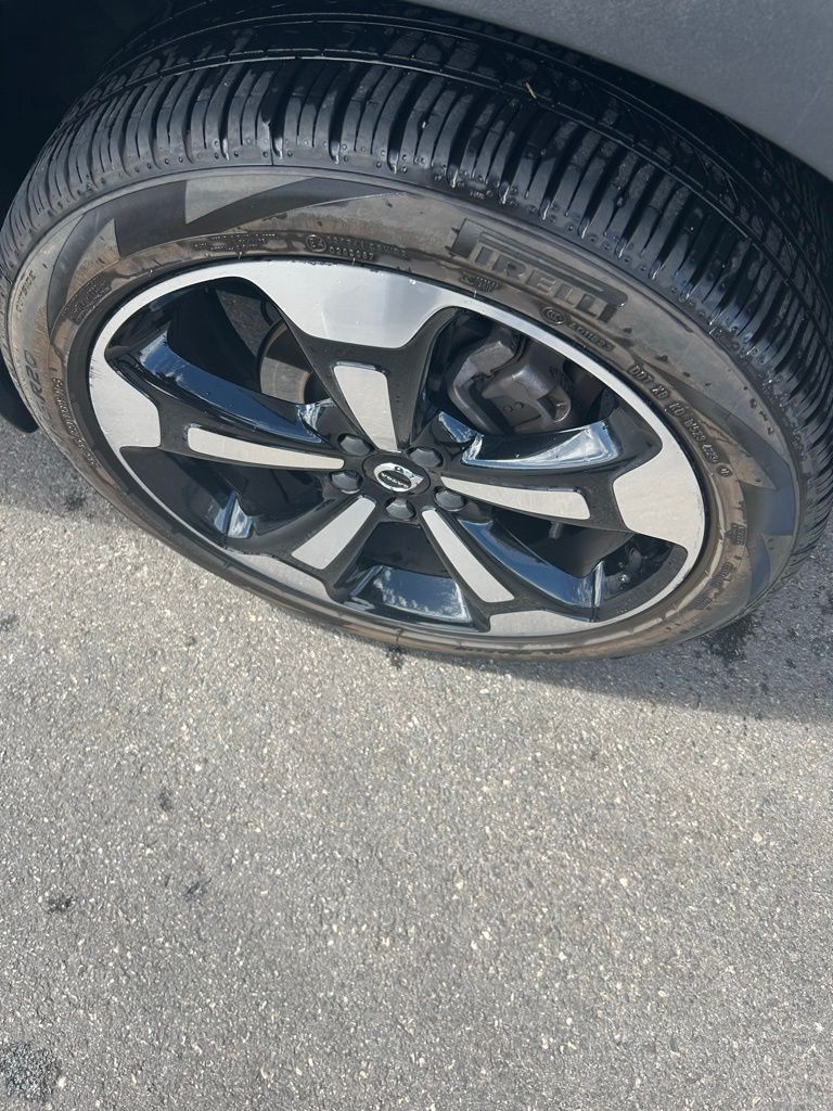 YV4162UK1M2578724