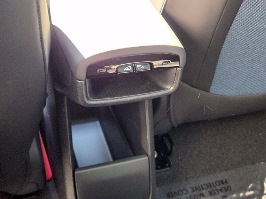 2026 Volvo EX30 Plus - Photo 15
