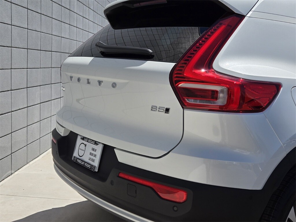 2025 Volvo XC40 Ultra - Photo 8