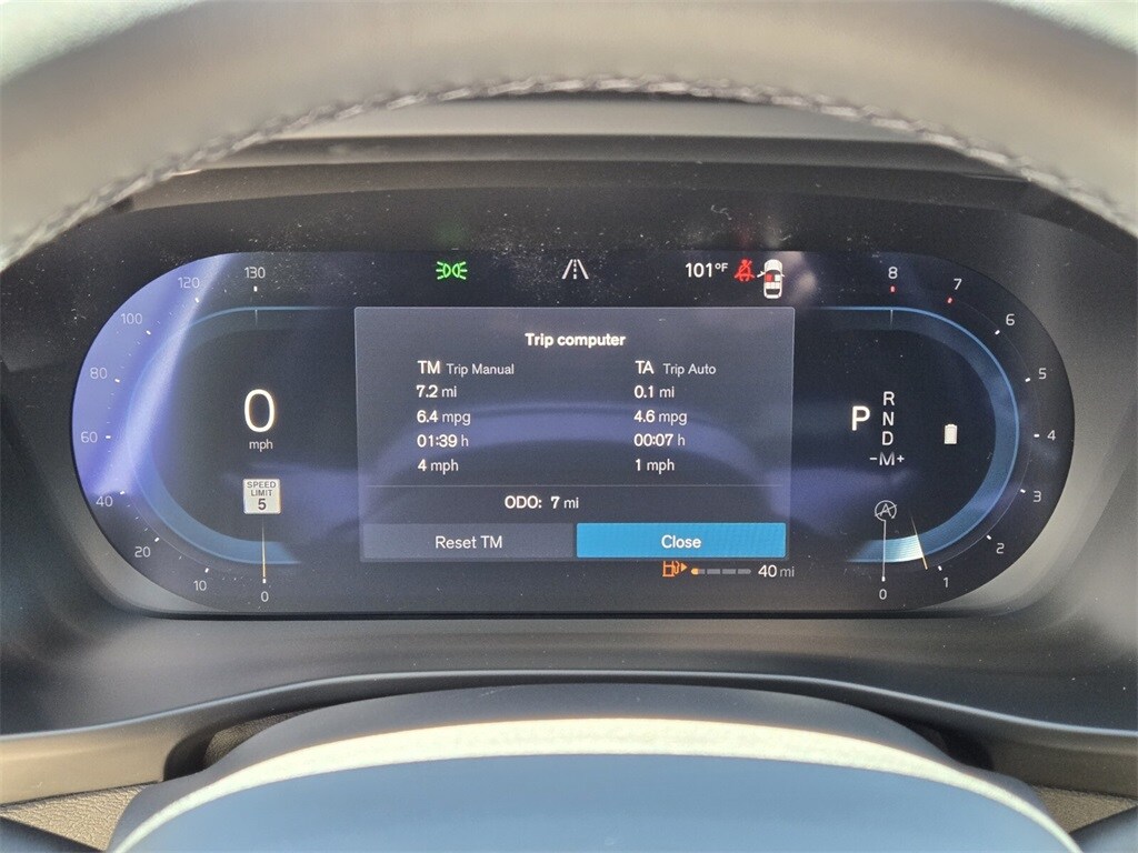 2025 Volvo XC40 Ultra - Photo 23