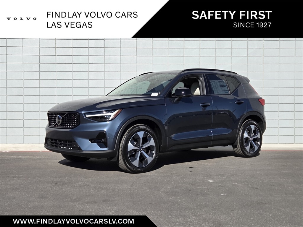 2026 Volvo XC40 SUV 