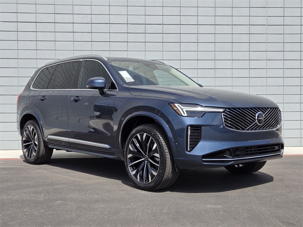2025 Volvo XC90 Plus photo 3