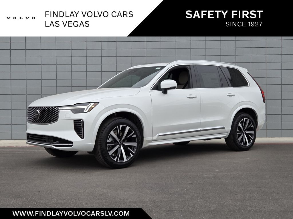 2026 Volvo XC90 Core's photo