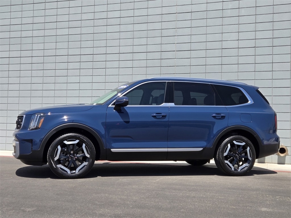 Used 2024 Kia Telluride EX with VIN 5XYP34GC0RG473983 for sale in Las Vegas, NV